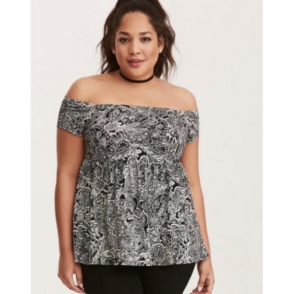 Torrid Black & White off-shoulder top